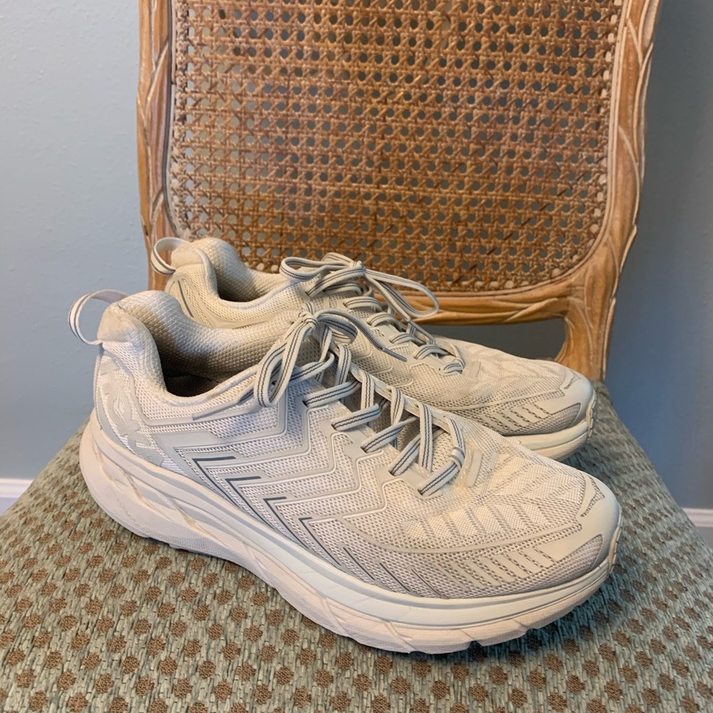 HOKA x OUTDOOR VOICES SIZE 9